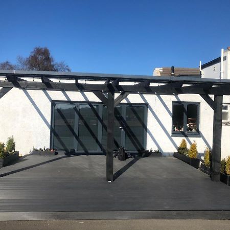 Pitlessie Inn And Pantry Cupar Exterior photo